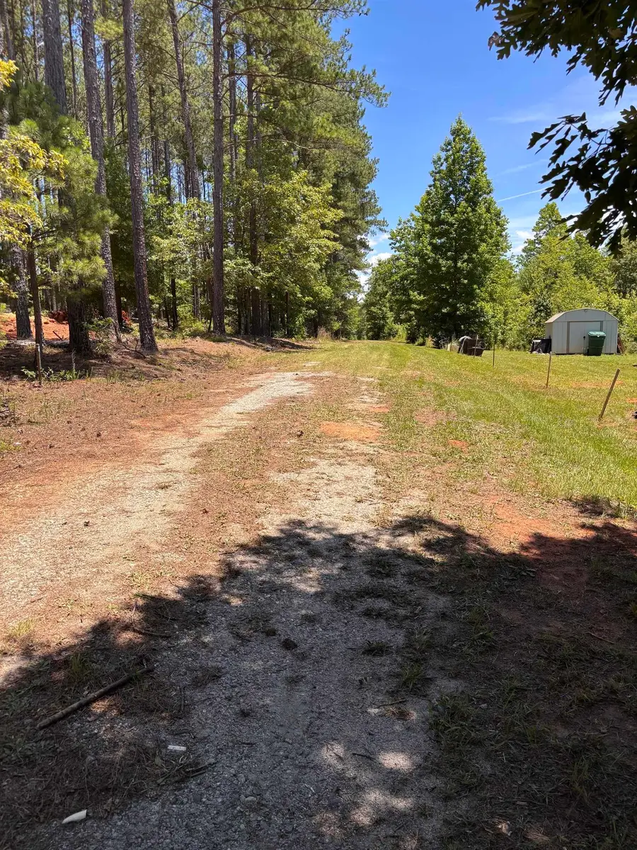 418 Green River Rd, Gaffney, SC 29341 - #2