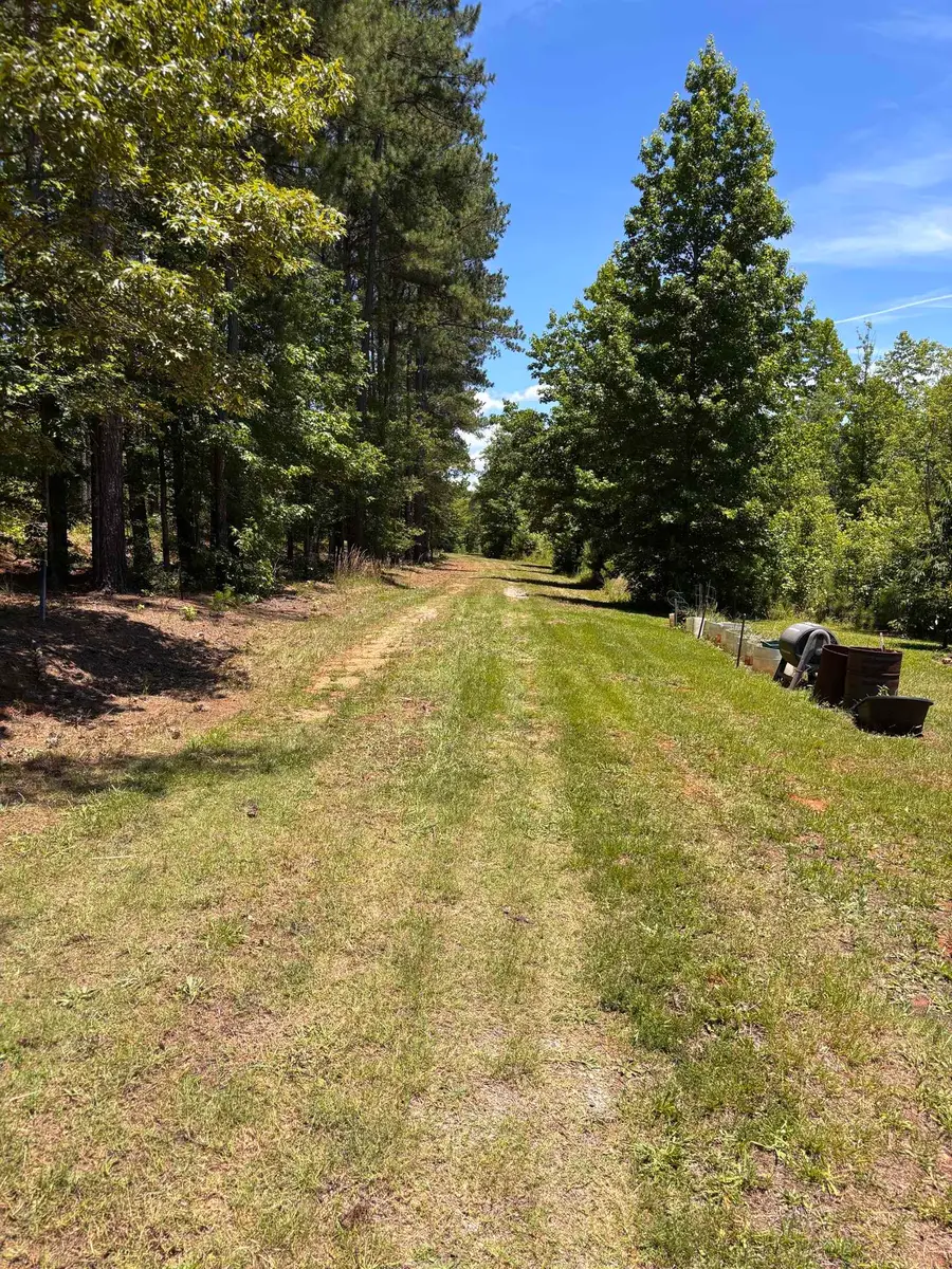 418 Green River Rd, Gaffney, SC 29341 - #3