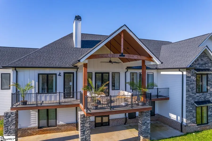 231 Canady Rd, Wellford, SC 29385 - #2
