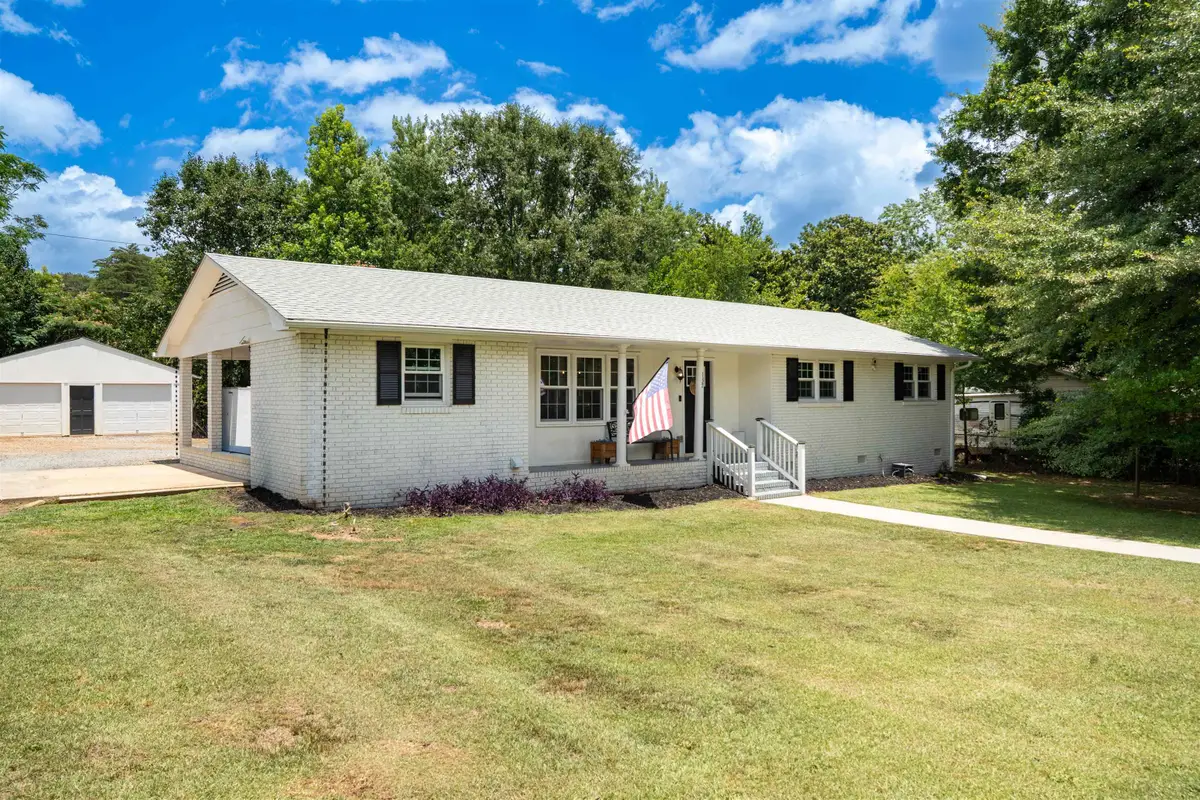 137 Center Street, Inman, SC 29349 - #1