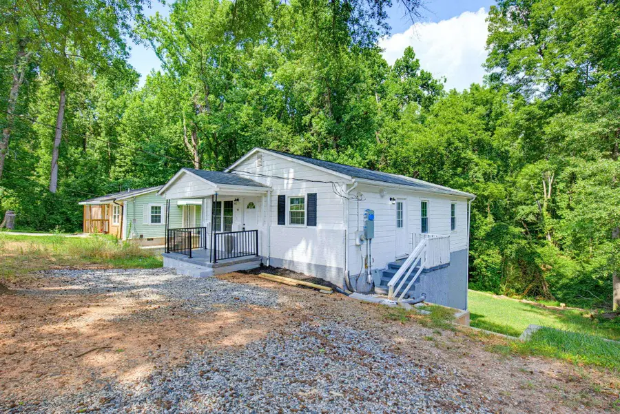 705 W Georgia Street, Woodruff, SC 29388 - #2