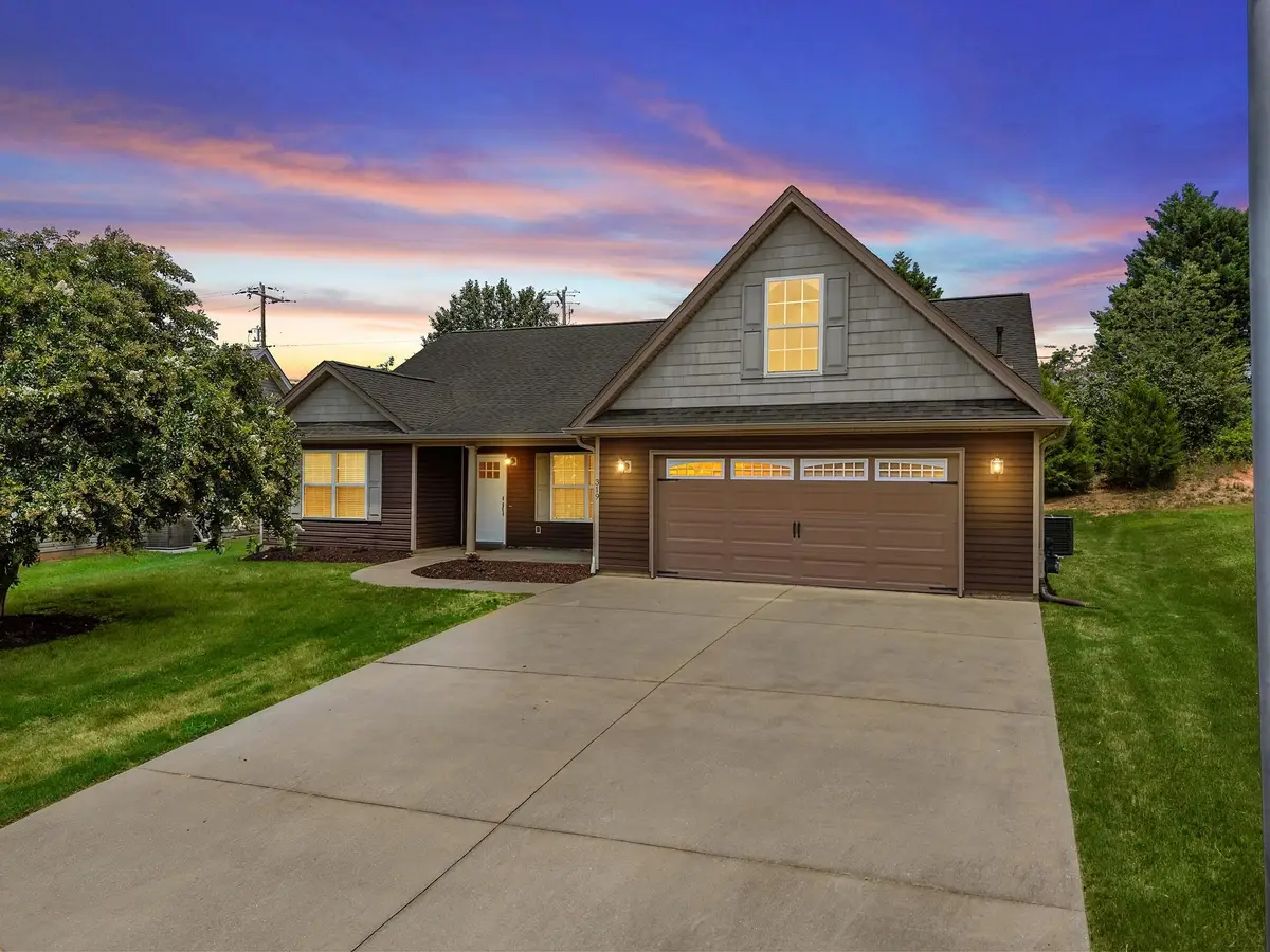 319 Kelly Farm Road, Moore, SC 29369 - #1