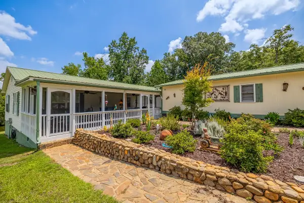 2511 Pineland Shores Circle, Cross Hill, SC 29332