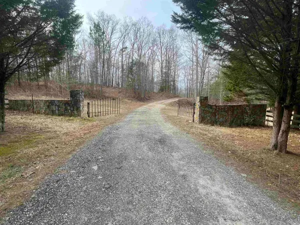 1944 Dr. John's Road, Westminster, SC 29693-0000