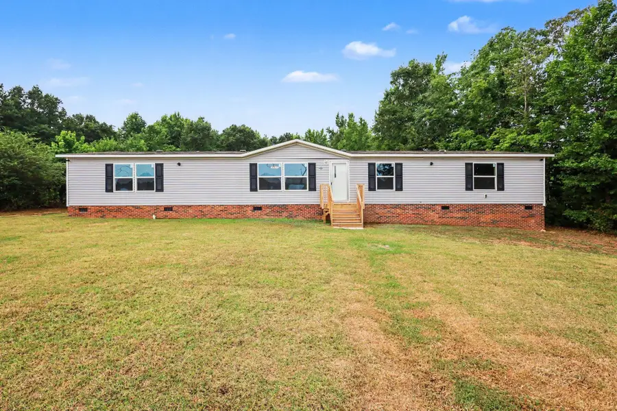 205 Dillon Street, Chesnee, SC 29323 - #2