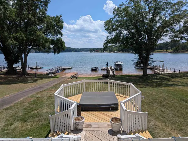 311 Coggins Shore Road, Inman, SC 29349