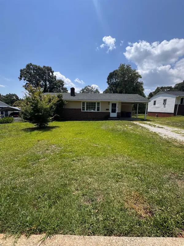 417 Crestview Drive, Spartanburg School District 7, SC 29306