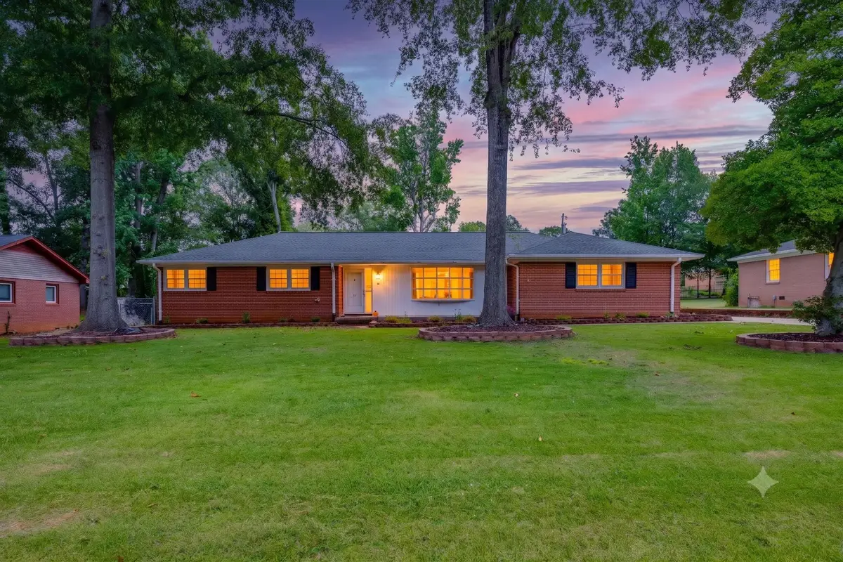 217 Navaho Drive, Spartanburg, SC 29301 - #1