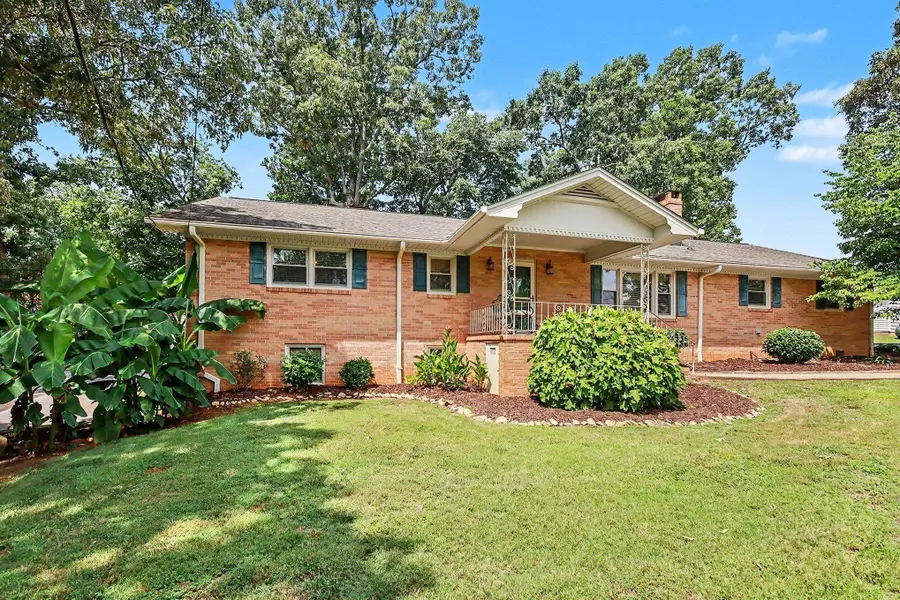 1095 Alexander Road, Taylors, SC 29687 - #2