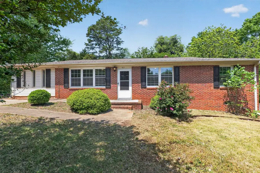 101 Sharon Dr Drive, Greenville, SC 29617 - #2