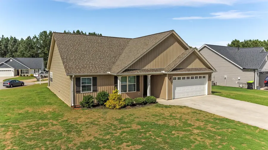 124 Lily Way, Lyman, SC 29365 - #3