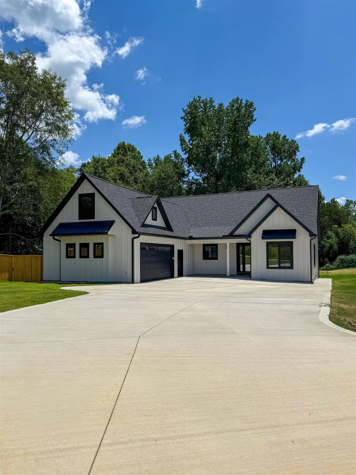 141 Babb Rd, Campobello, SC 29322 - #1