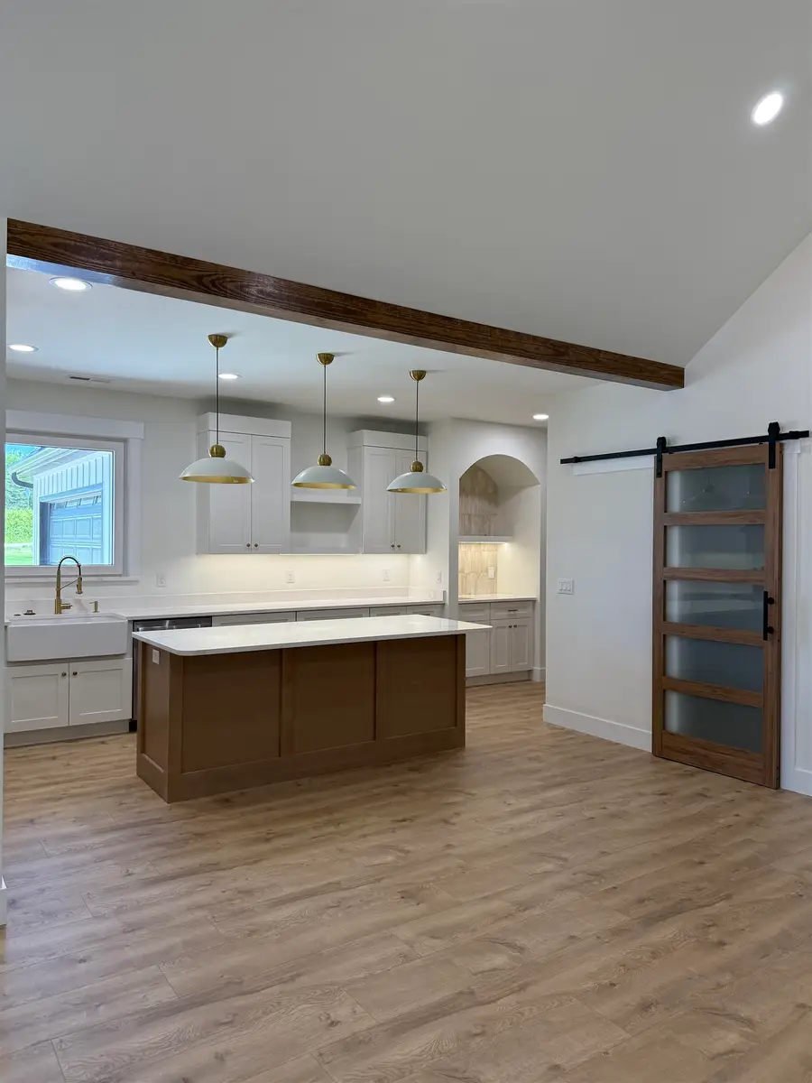 141 Babb Rd, Campobello, SC 29322 - #2