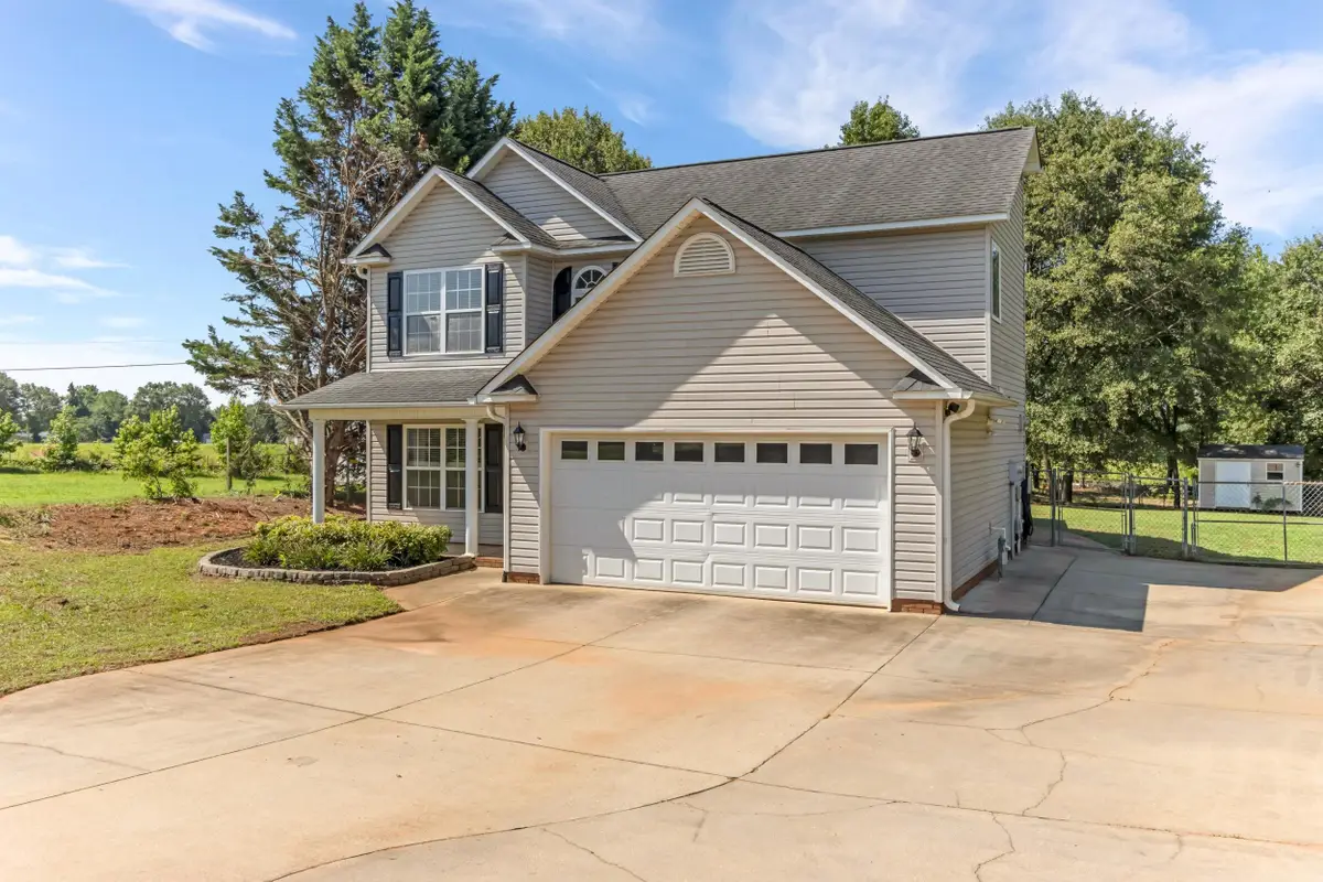 532 Tut Court, Woodruff, SC 29388 - #1