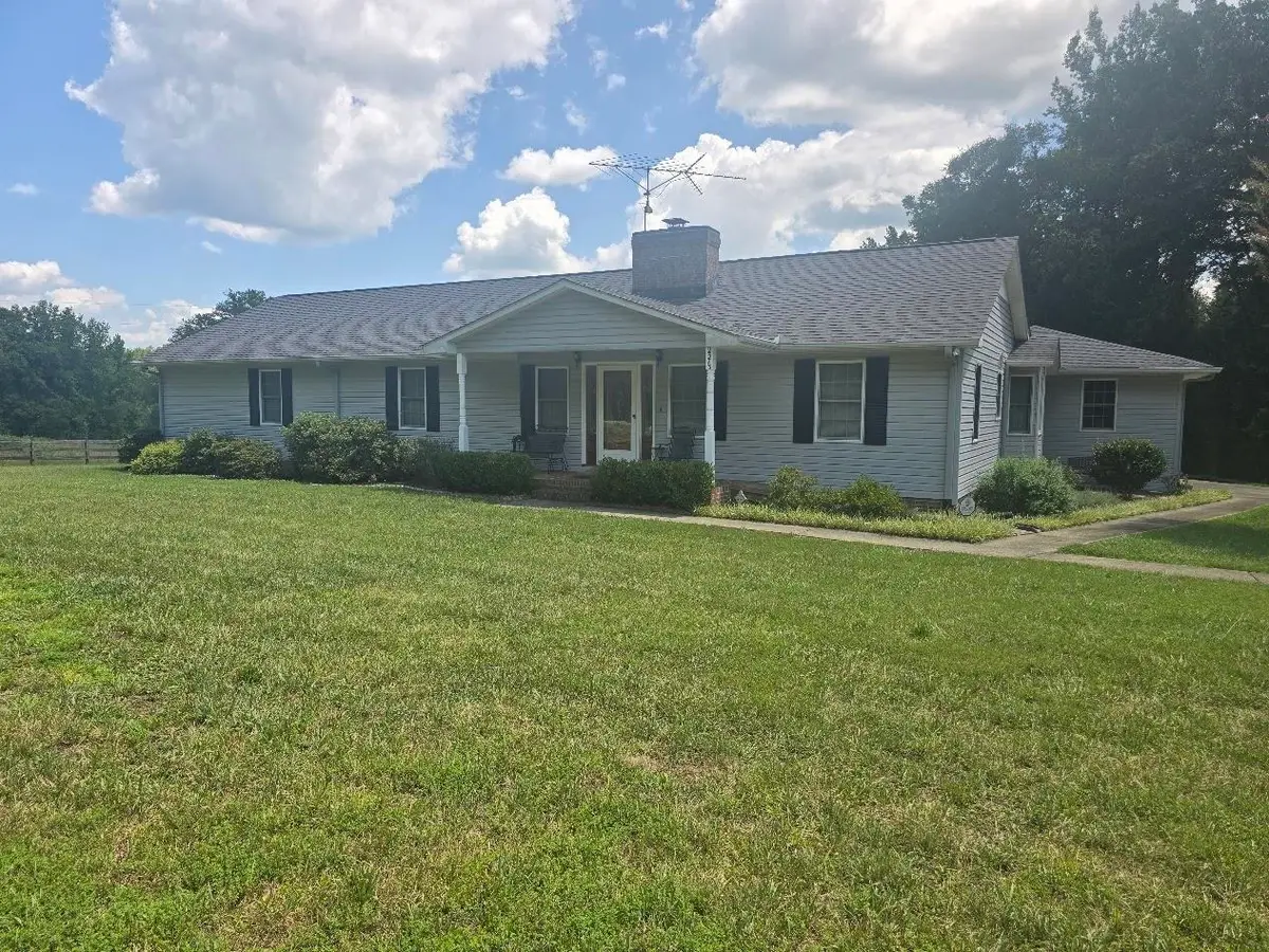 2373 Mount Tabor Church Rd, Jonesville, SC 29353 - #1