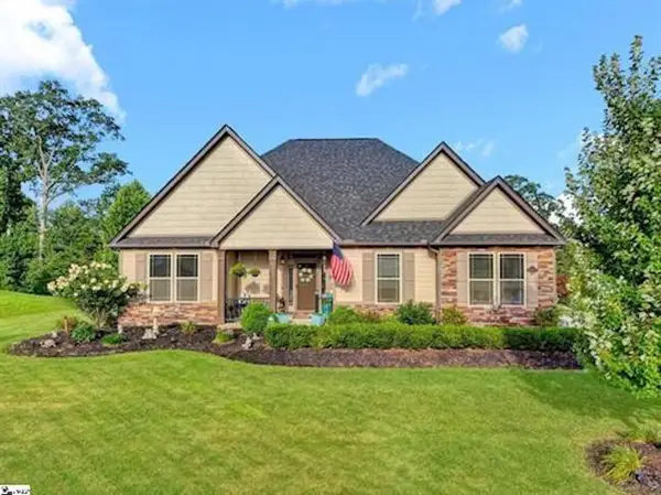 1037 Lingering Water Lane, Chesnee, SC 29323