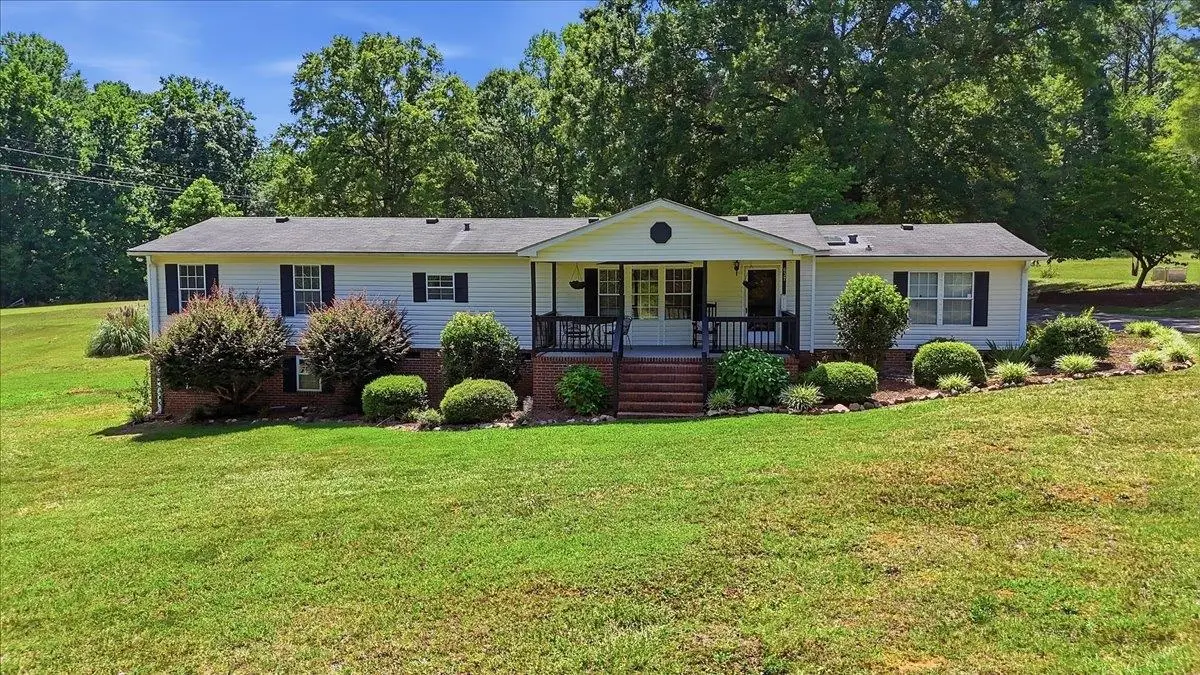 637 Ranch Road, Laurens, SC 29360 - #1