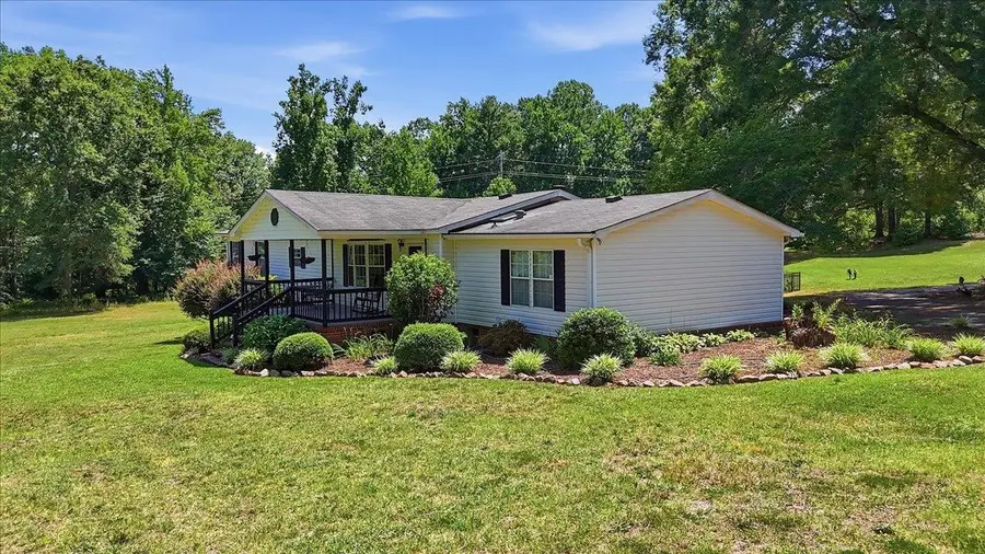 637 Ranch Road, Laurens, SC 29360 - #2