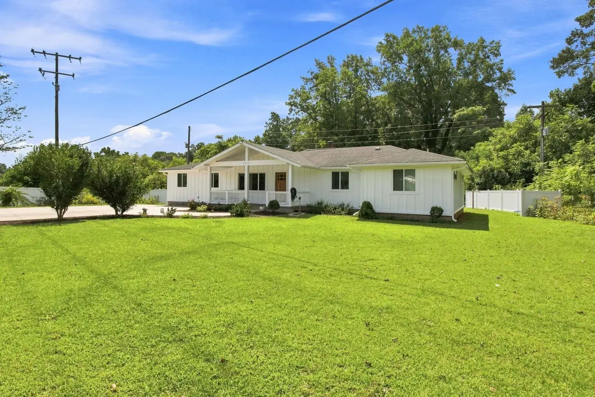 2010 Fort Prince Blvd, Wellford, SC 29385 - #1