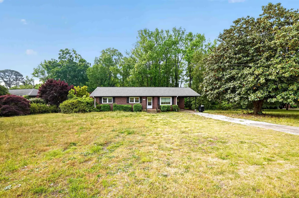 1008 Fairfield Dr, Anderson, SC 29621 - #1