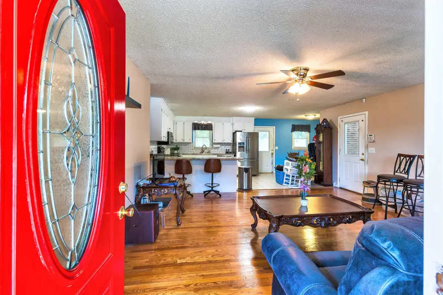 424 Edgewater Dr, Gaffney, SC 29340 - #2
