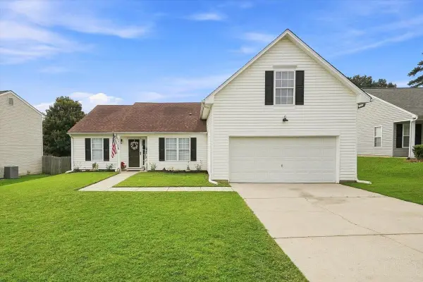 225 Kittiwake Lane, Boiling Springs, SC 29316