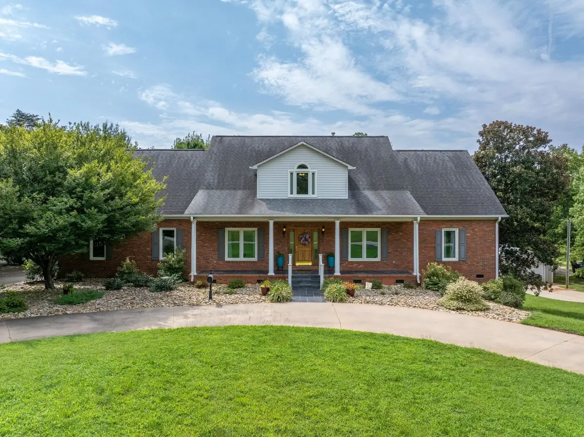 162 Sloans Grove Rd, Spartanburg, SC 29307 - #1