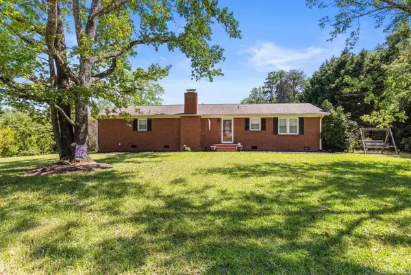 6301 N Pinnacle Drive, Spartanburg, SC 29303