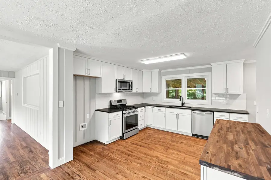215 Elaine Avenue, Taylors, SC 29687 - #2
