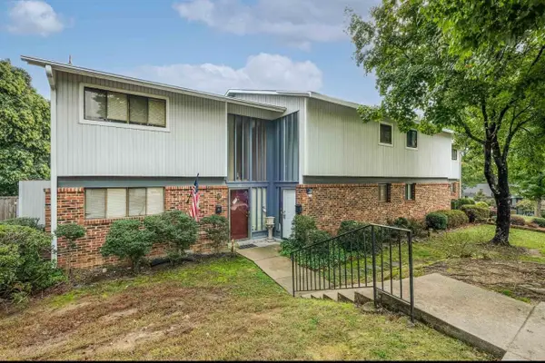 14 Briargate Place, Greenville, SC 29615