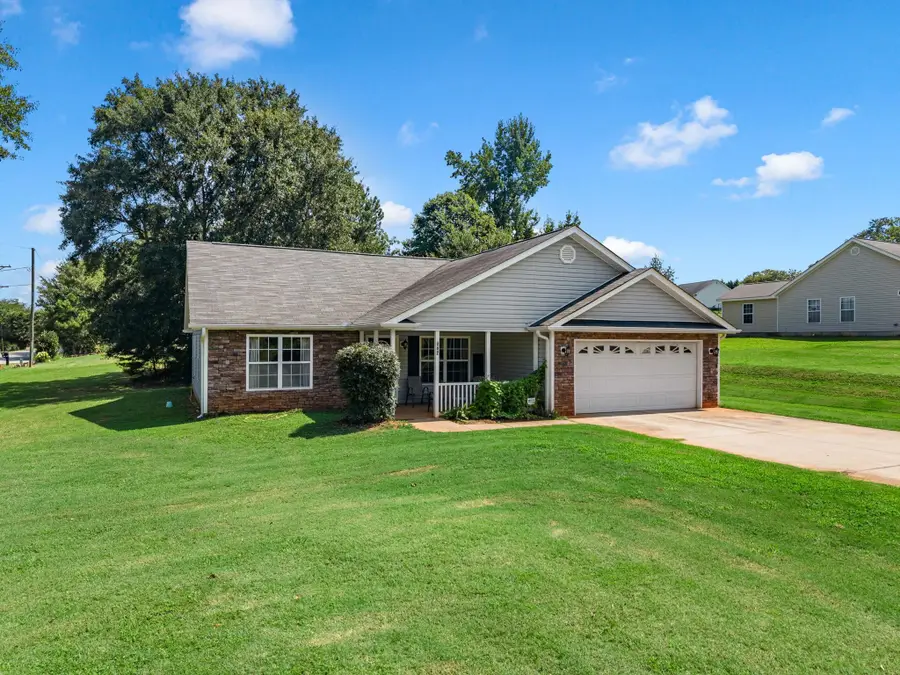 207 Gibbs Road, Wellford, SC 29385 - #2