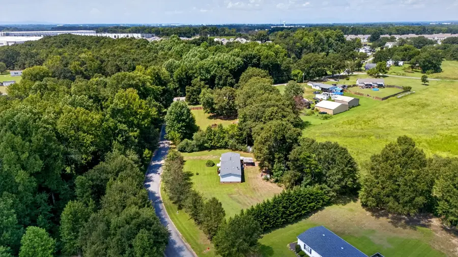 129 Pleasant Cove Drive, Woodruff, SC 29388 - #2