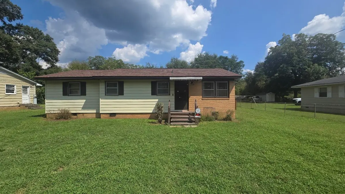 405 Chatham Ave, Gaffney, SC 29340 - #1