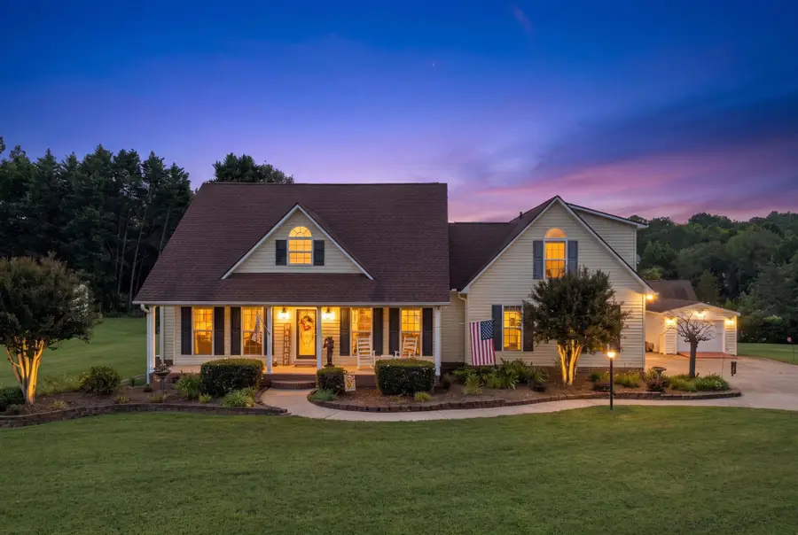 209 Roundstone Drive, Inman, SC 29349 - #3