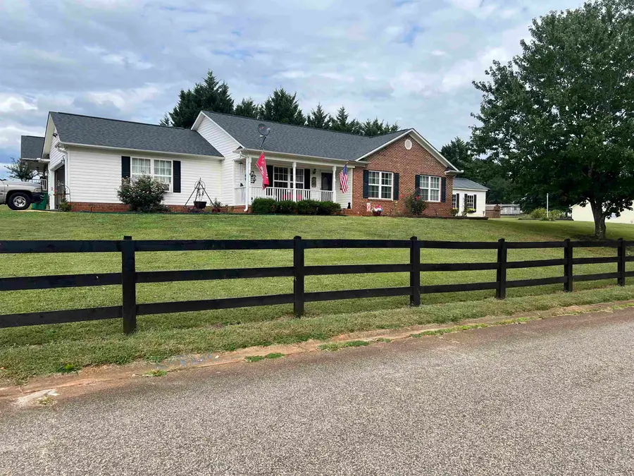 231 Summer Lady Lane, Boiling Springs, SC 29316 - #2
