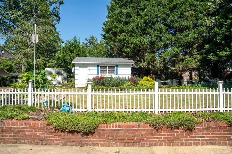 114 E Brookwood Lane, Cowpens, SC 29330 - #2