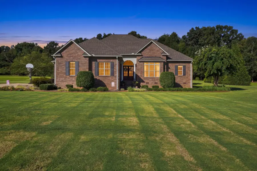 145 Gentle Ln, Gaffney, SC 29341 - #2