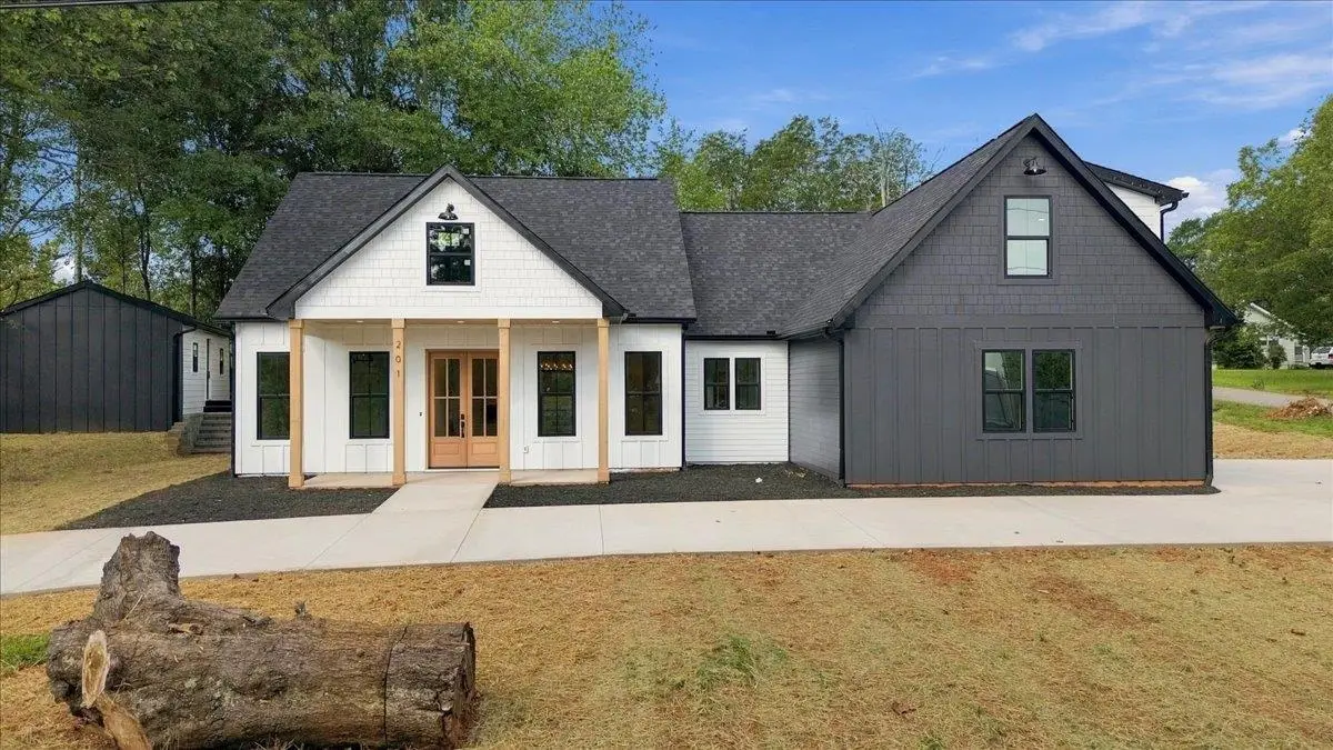 201 Maple Street, Lyman, SC 29365-1517 - #1