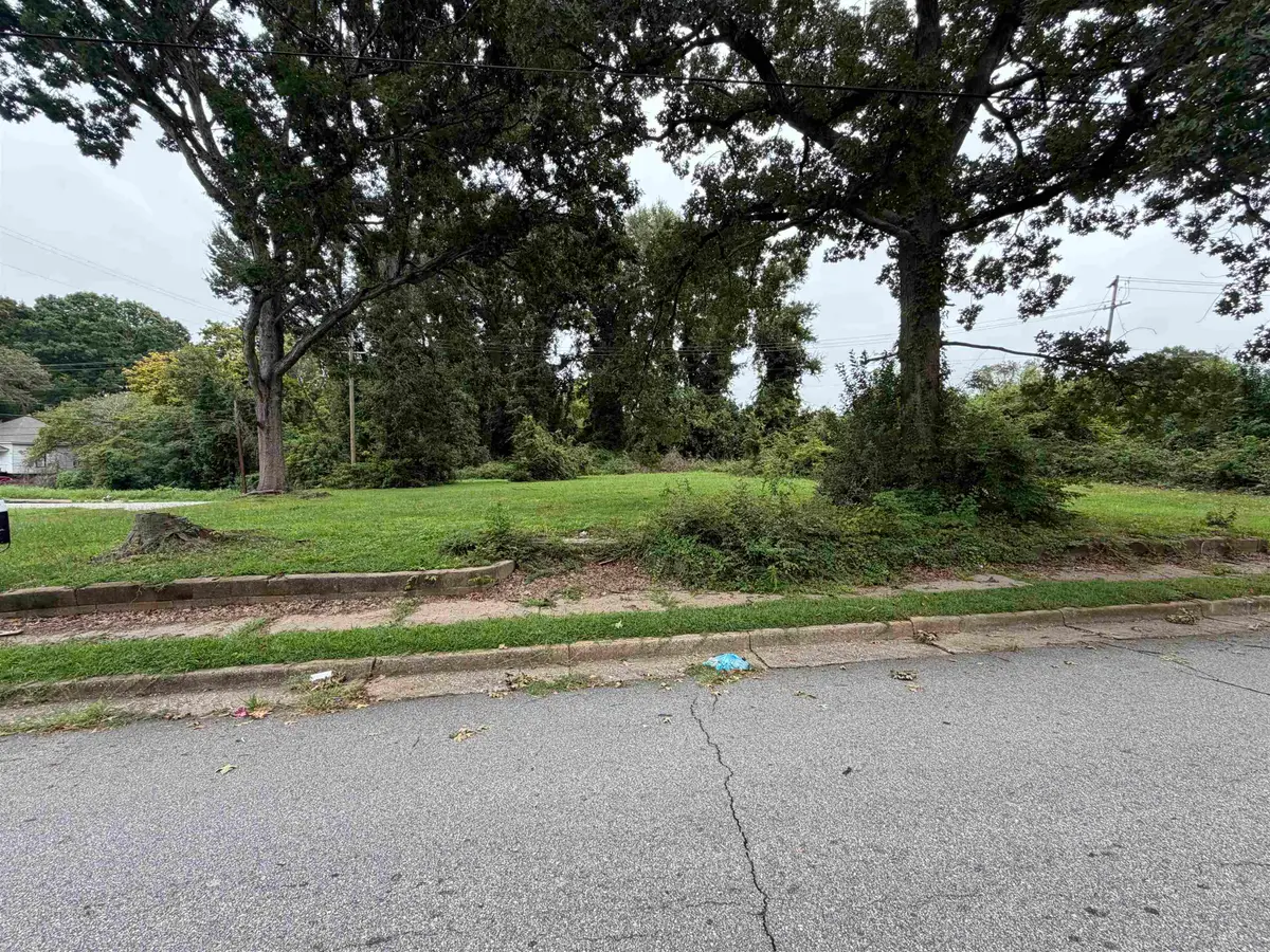 520 N Center Street, Spartanburg, SC 29301 - #1