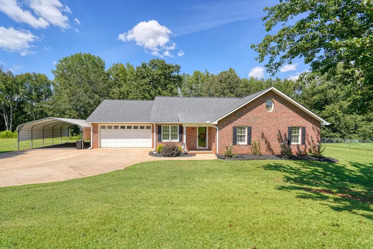 234 Holmes Dr, Spartanburg, SC 29303 - #1