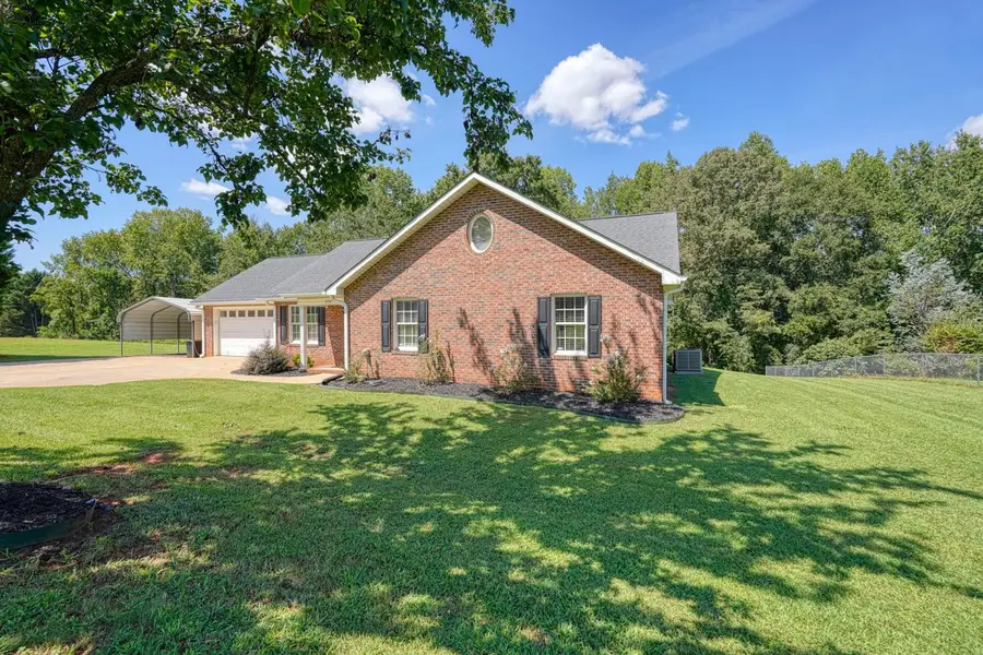 234 Holmes Dr, Spartanburg, SC 29303 - #3