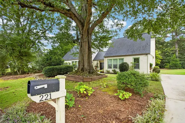 221 Saratoga Drive, Greer, NC 29651