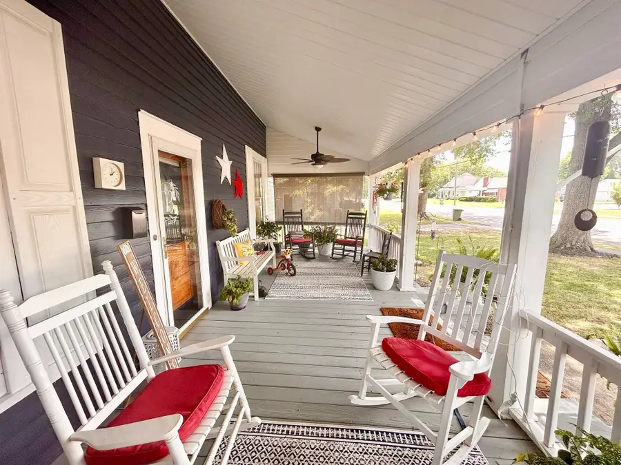401 E Rutledge Avenue, Gaffney, SC 29340 - #3