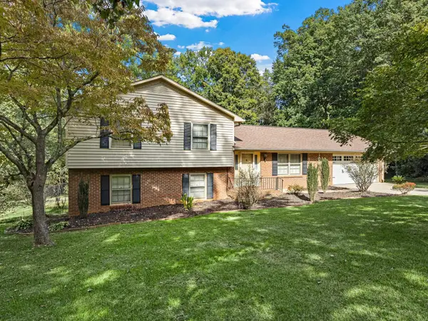 239 Briarcreek Drive, Spartanburg, SC 29301