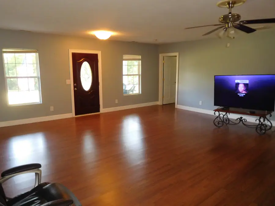 438 Vistas Road, Gaffney, SC 29340 - #3