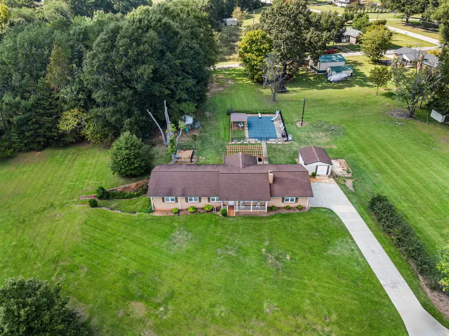 190 Mcmahan Street, Campobello, SC 29322 - #2