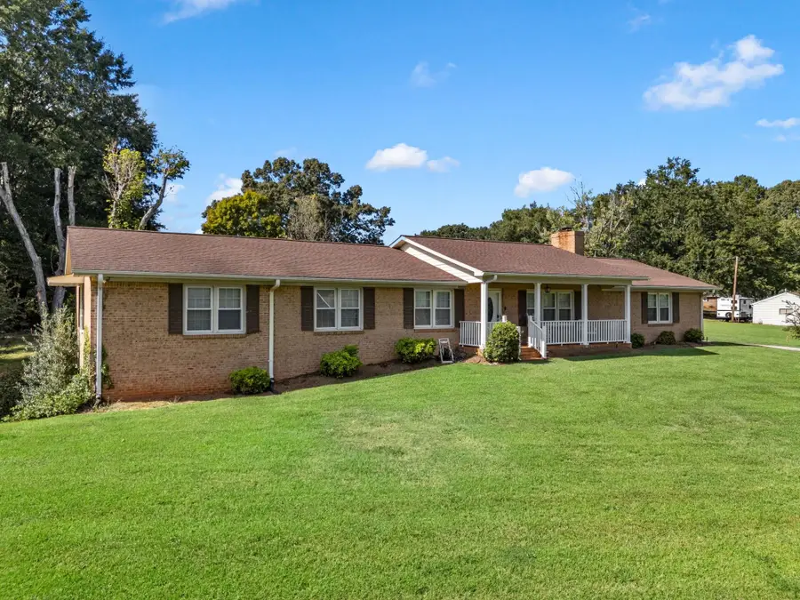 190 Mcmahan Street, Campobello, SC 29322 - #3