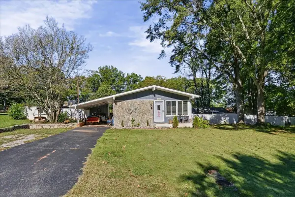 225 Hicks Drive, Inman, SC 29349