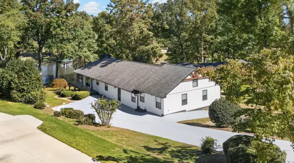 120 Lake Bowen Drive, Inman, SC 29349