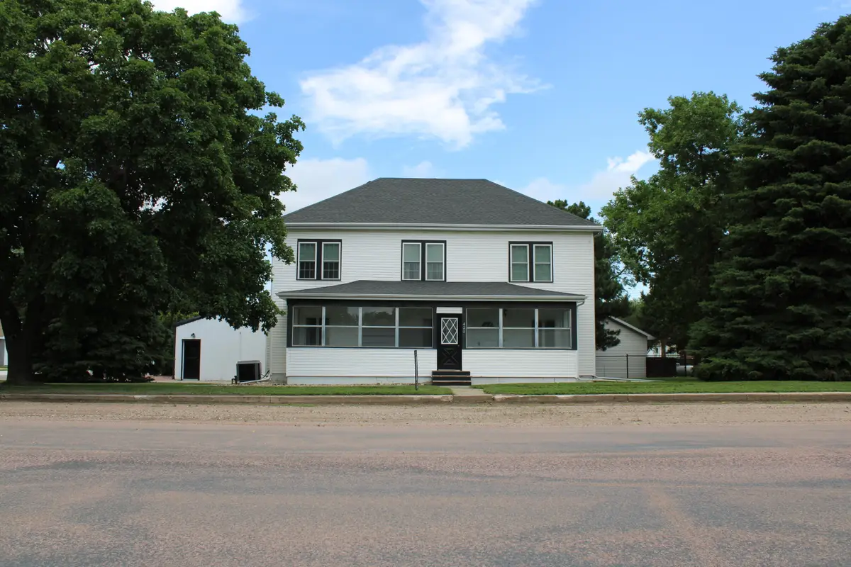 420 E Main St, Corsica, SD 57328 - Image #1